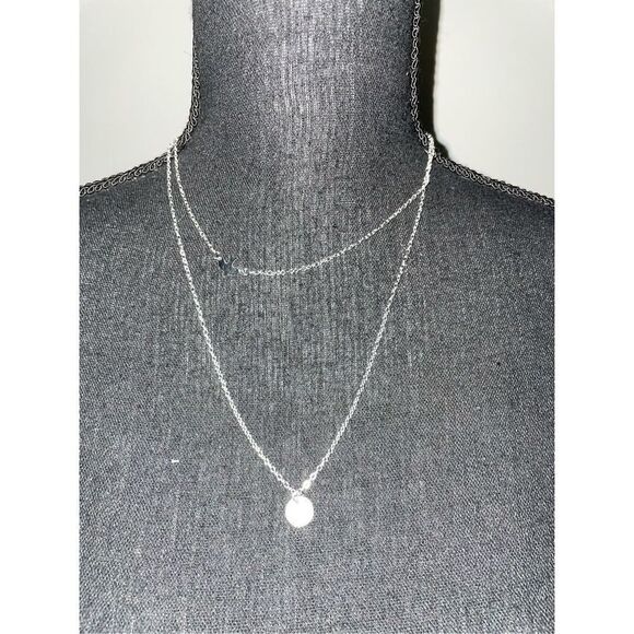 NWOT Bird and Circle Silver Necklace - Picture 1 of 3